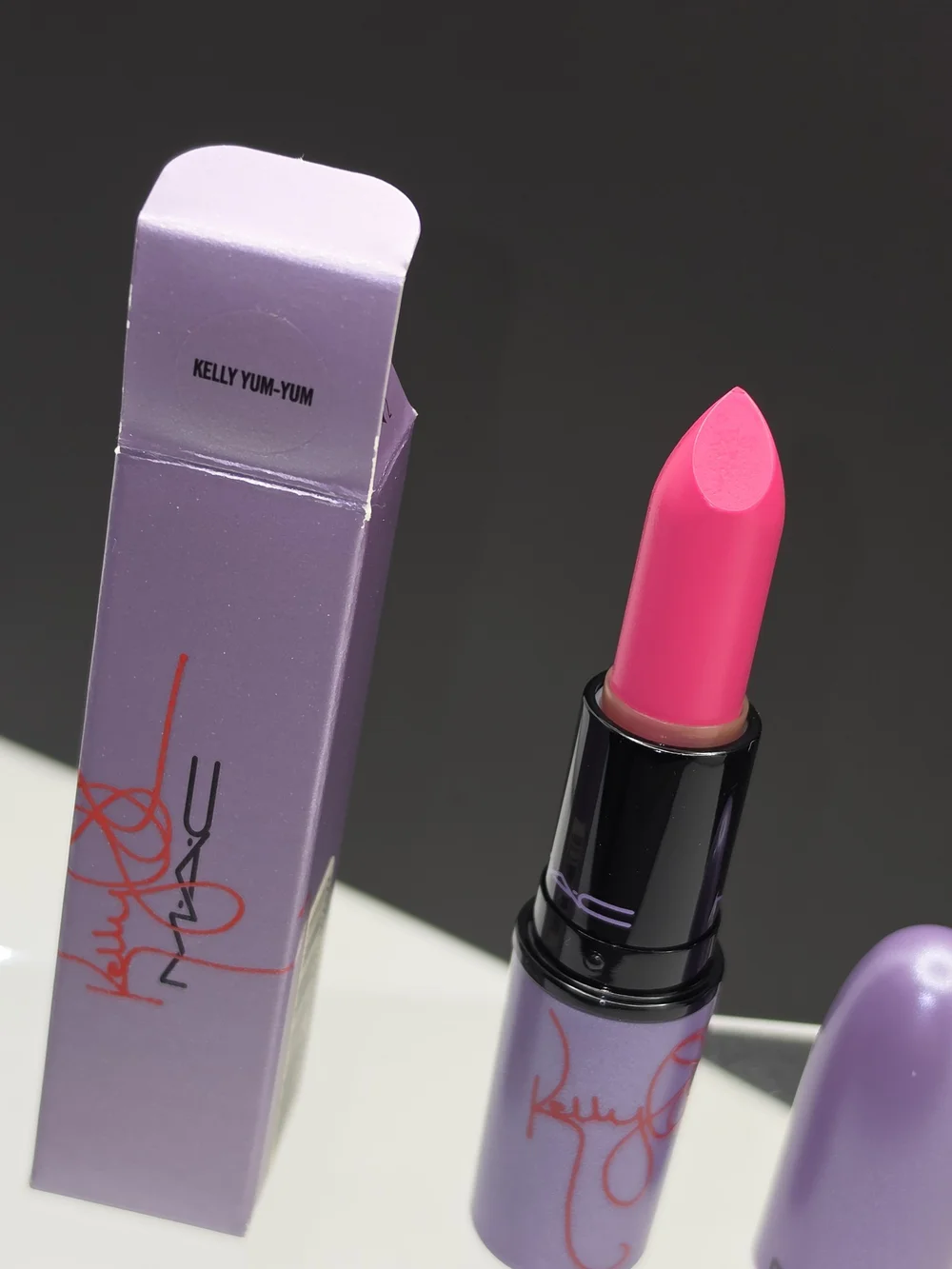 LIMITED EDITION MAC × OSBOURNE COLLECTION LIPSTICK- 
